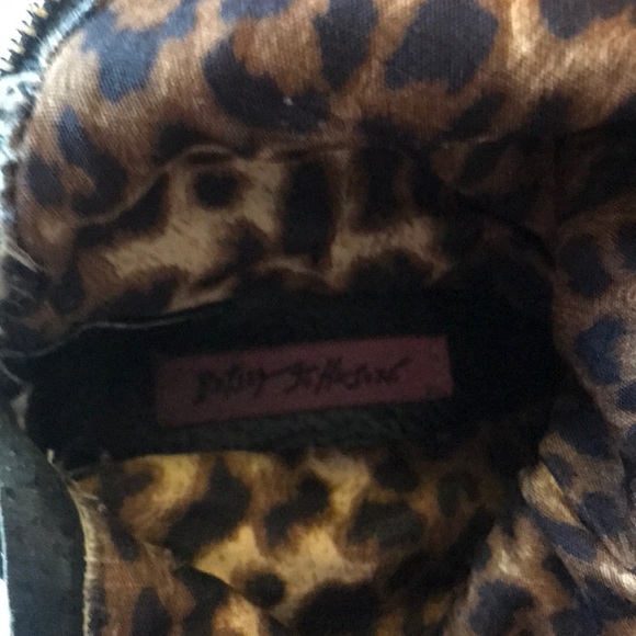 Betsy Johnson boots - Picture 4 of 7